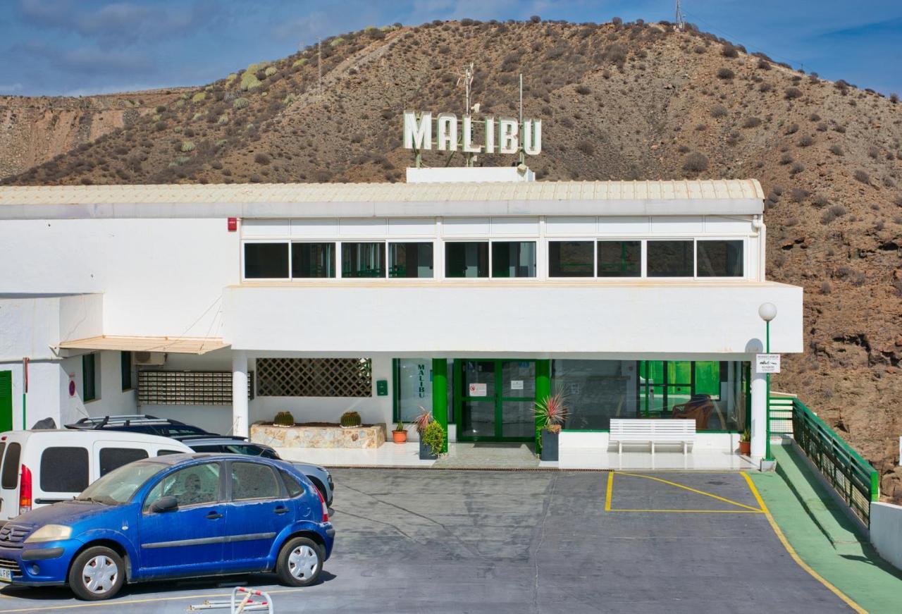 Malibu 2 Apartamento Con Aire Acondicionado, Campo De Tennis Y Piscina Con Solarium Puerto Rico  Exterior photo